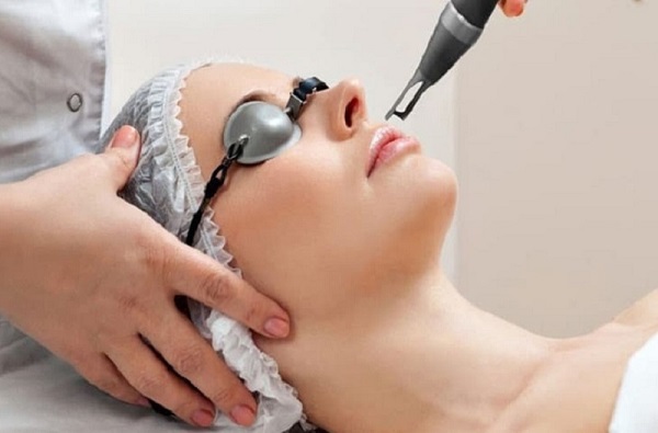 Spa trị thâm môi