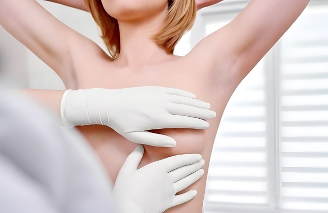 Làm hồng nhũ hoa bằng phun xăm